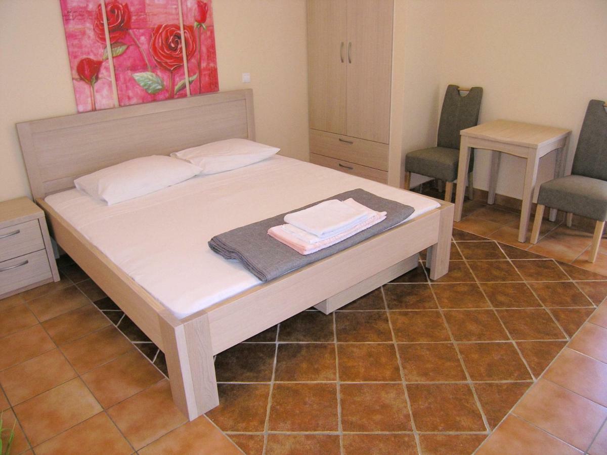 Apartment Damijan Krk Town Kültér fotó